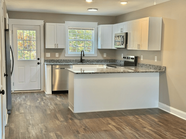 Rocky Face Townhome: 410 Sam Love Road