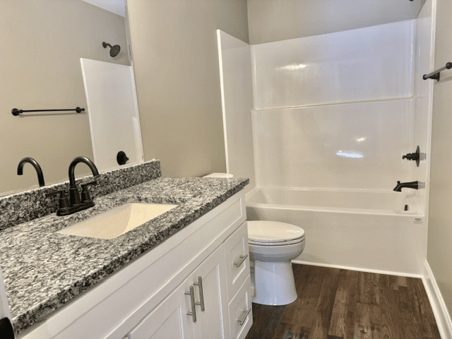 Rocky Face Townhome: 410 Sam Love Road