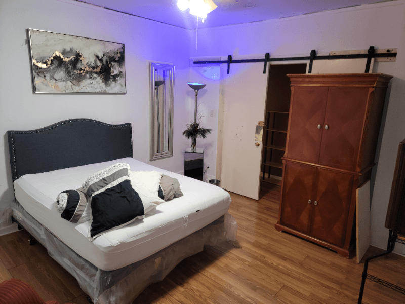 Chicago Single Room: 7330 S Yates Blvd