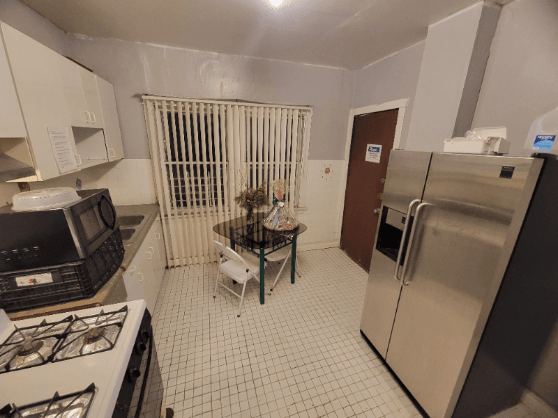 Chicago Single Room: 7330 S Yates Blvd