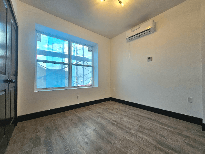 newark Apartment: 11 thomas st