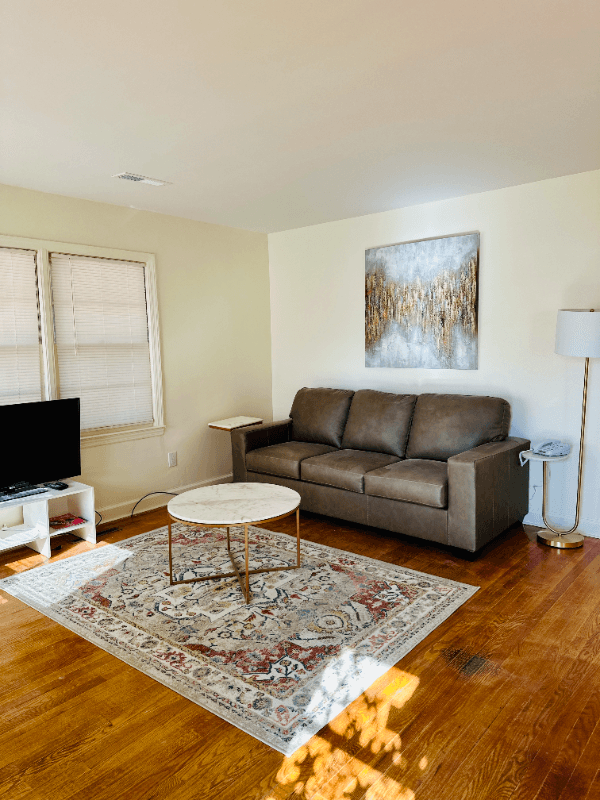 Fayetteville House: 112 Quincy St
