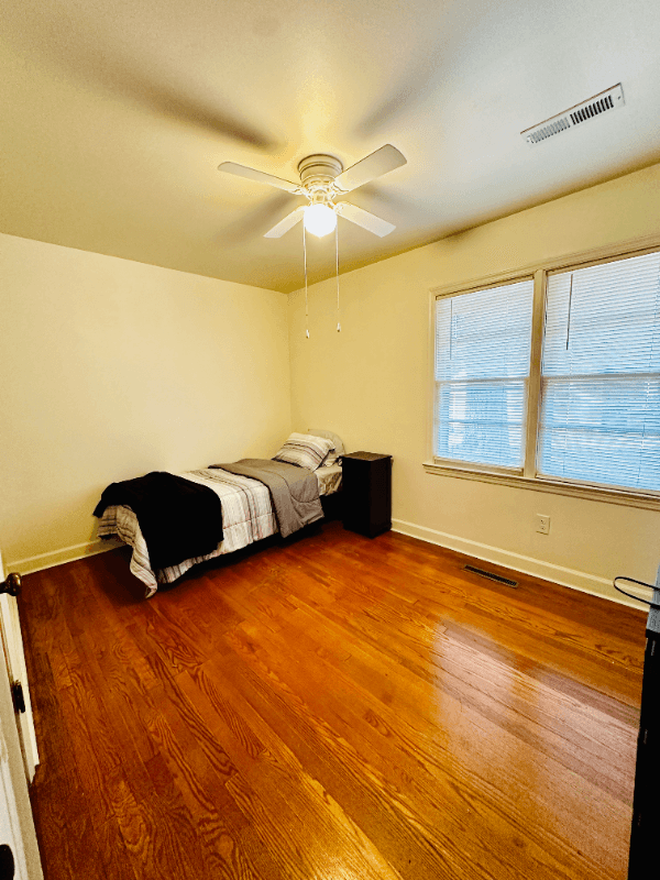 Fayetteville House: 112 Quincy St