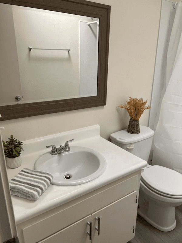 Reseda Apartment: 7749 Reseda Blvd