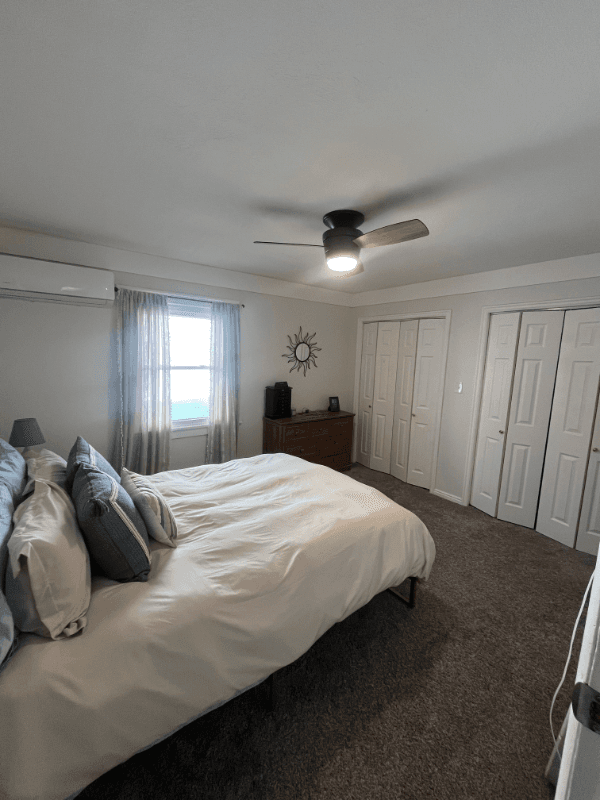 Springville House: 165 N 400 E