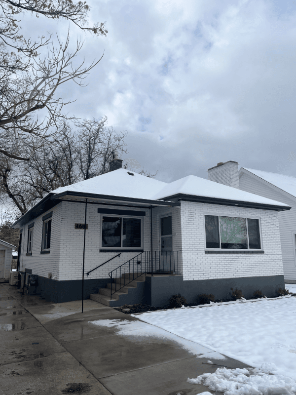 Springville House: 165 N 400 E