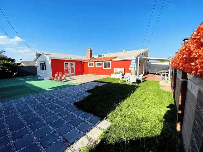Cypress Single Room: 8871 Belmont St