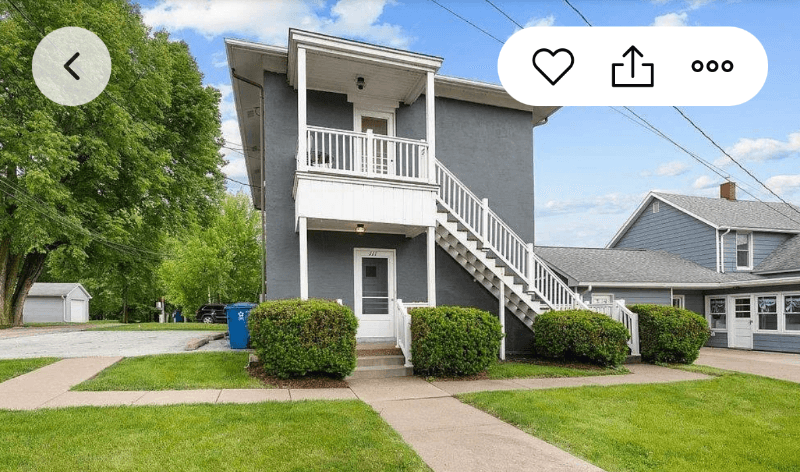 le Claire Single Room: 111 1/2 Ewing St