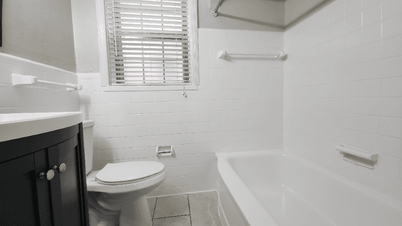 Saint Louis Apartment: 6304 Bancroft Ave