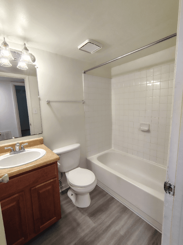 Lynchburg Apartment: 600 Reusens Road