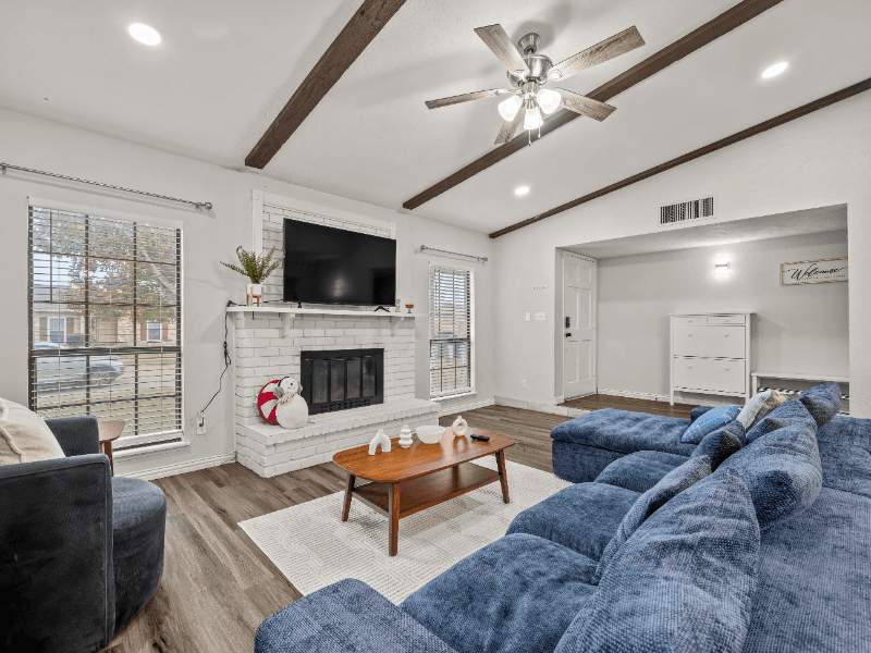 Carrollton House: 2235 E Peters Colony Rd