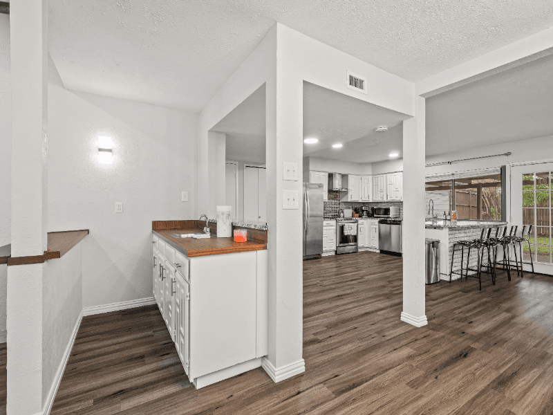 Carrollton House: 2235 E Peters Colony Rd