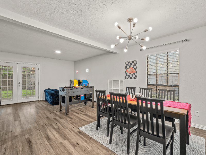 Carrollton House: 2235 E Peters Colony Rd
