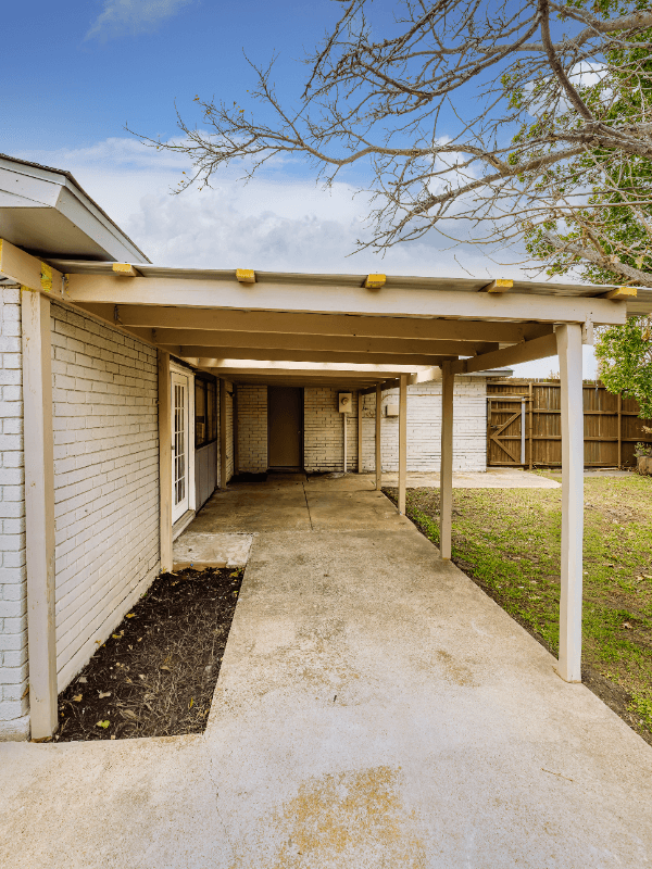 Carrollton House: 2235 E Peters Colony Rd
