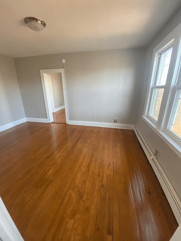 Hartford Apartment: 784 Capitol ave