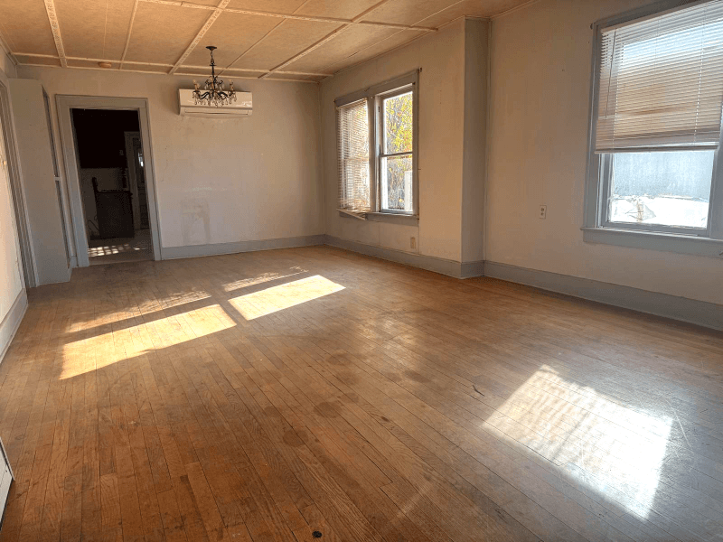 San Angelo House: 2309 Houston St