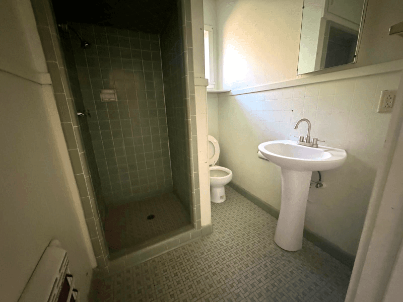 San Angelo House: 2309 Houston St