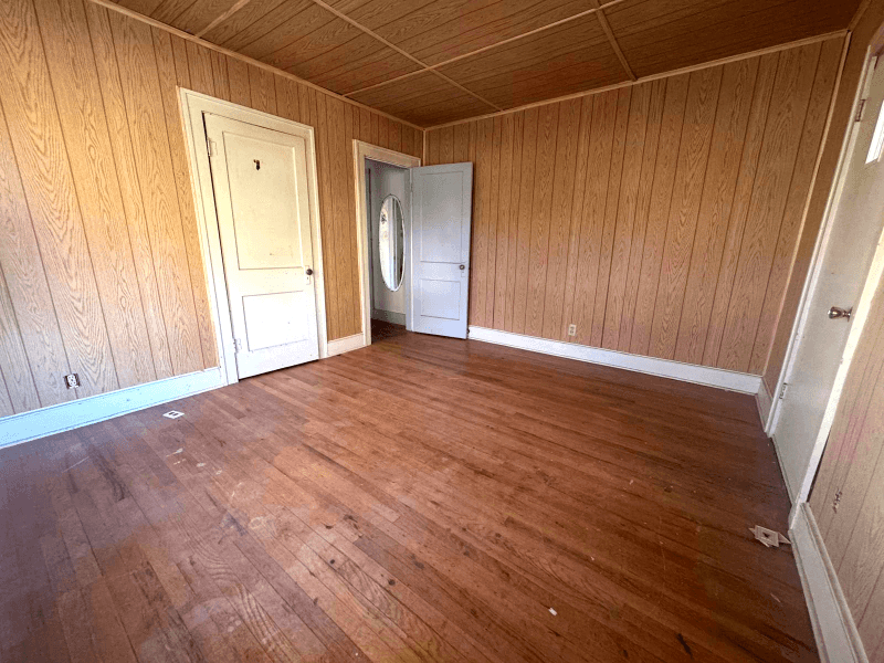 San Angelo House: 2309 Houston St