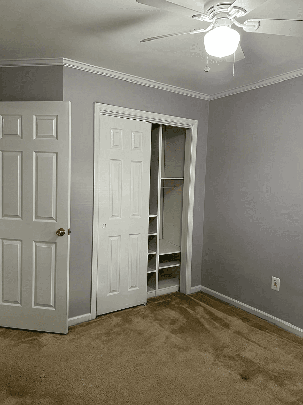 Centreville Townhome: 6413 McCoy Road