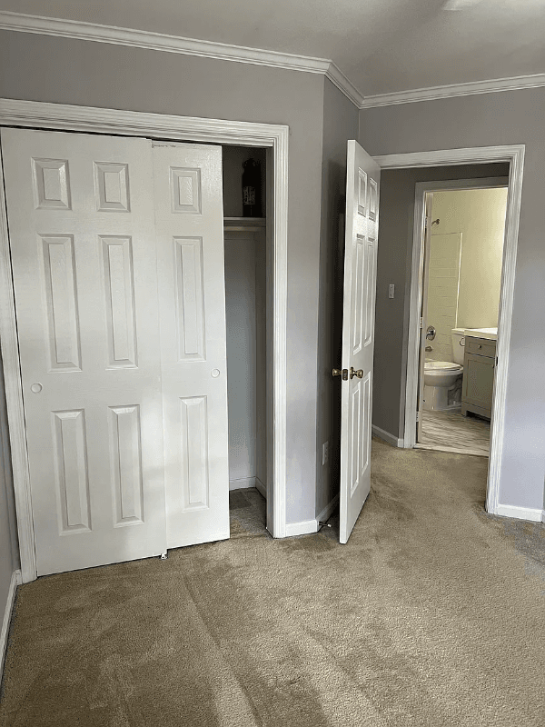 Centreville Townhome: 6413 McCoy Road