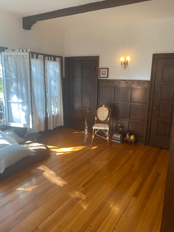 Los Angeles Apartment: 414 N Sycamore Ave