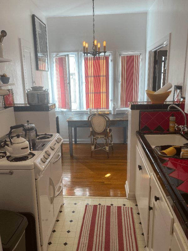Los Angeles Apartment: 414 N Sycamore Ave