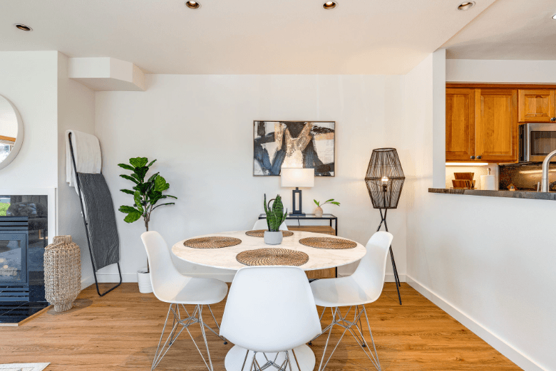 Seattle House: 2026 Fairview Ave E