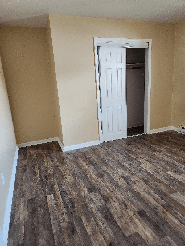 Gray Court Condo: 4835 N Old Laurens Rd