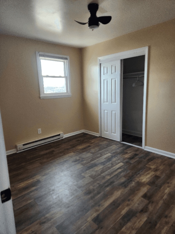 Gray Court Condo: 4835 N Old Laurens Rd
