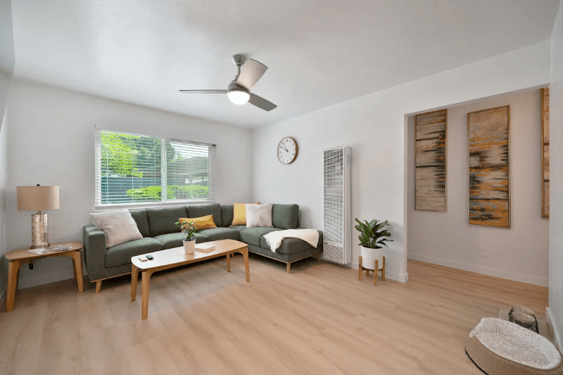 Orangevale Apartment: 6431 Benning St