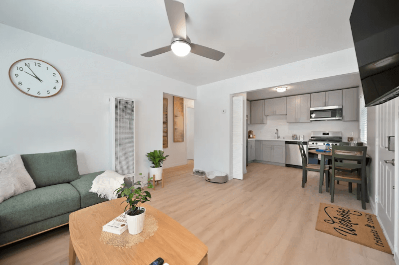 Orangevale Apartment: 6431 Benning St