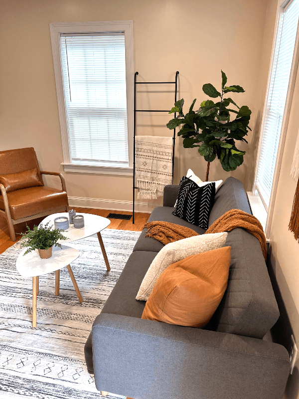 Columbus House: 2628 Hiawatha St