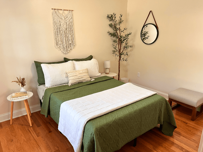 Columbus House: 2628 Hiawatha St