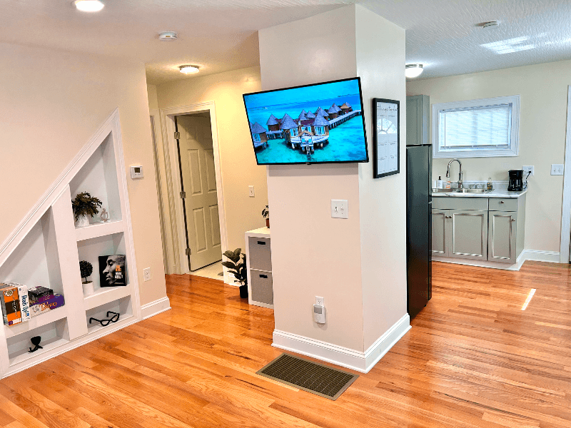 Columbus House: 2628 Hiawatha St