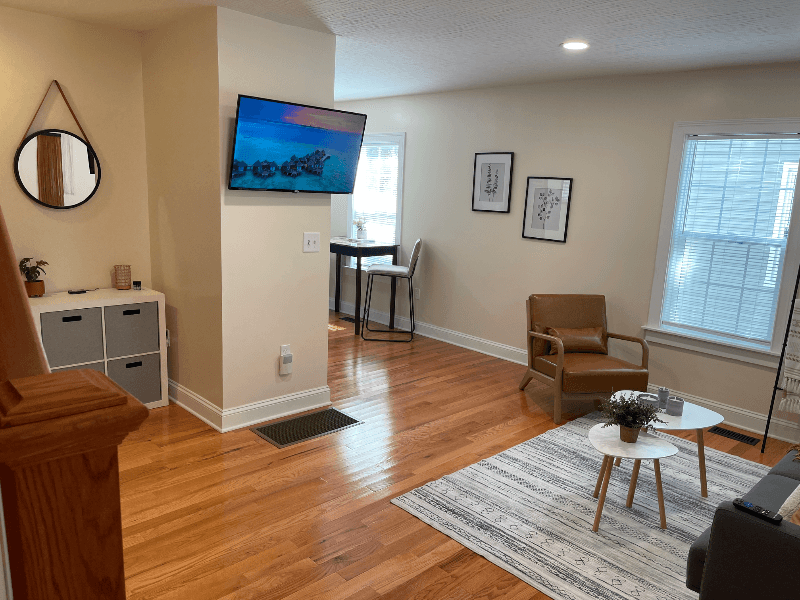 Columbus House: 2628 Hiawatha St
