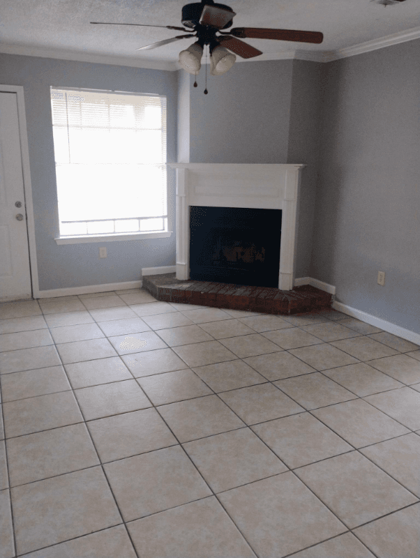 BATON ROUGE Multiplex: 14140 Azalea park Ave Apt C