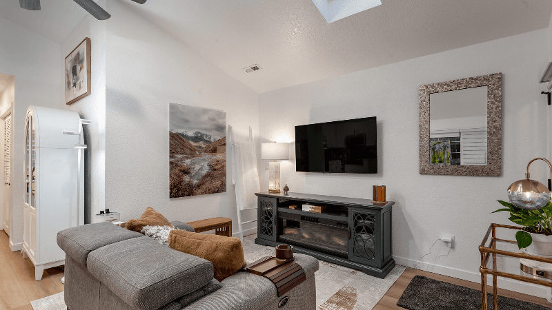Beaverton Townhome: 15270 SW Springdale Ct