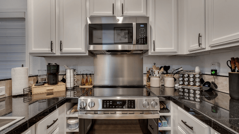 Beaverton Townhome: 15270 SW Springdale Ct