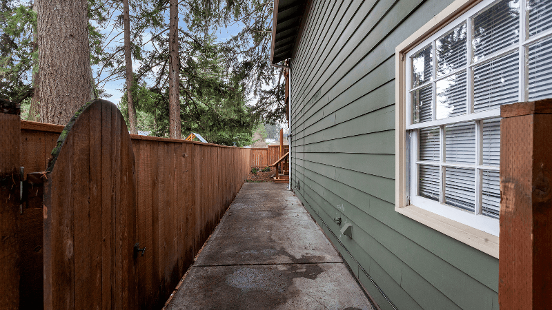 Beaverton Townhome: 15270 SW Springdale Ct