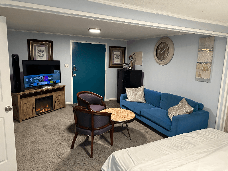 Arlington Apartment: 1504 N. F