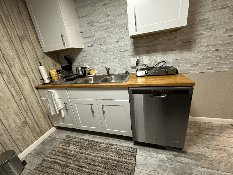 Arlington Apartment: 1504 N. F