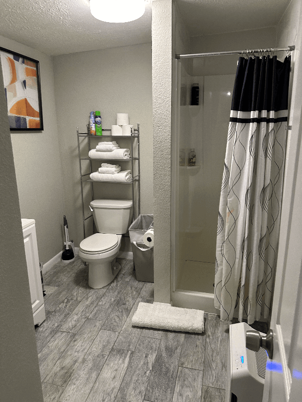 Arlington Apartment: 1504 N. F
