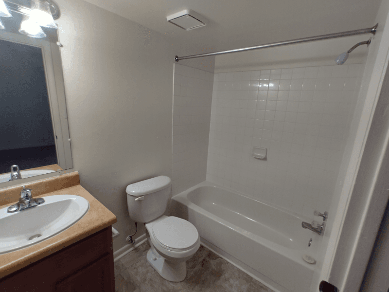 Lynchburg Apartment: 600 Reusens Road
