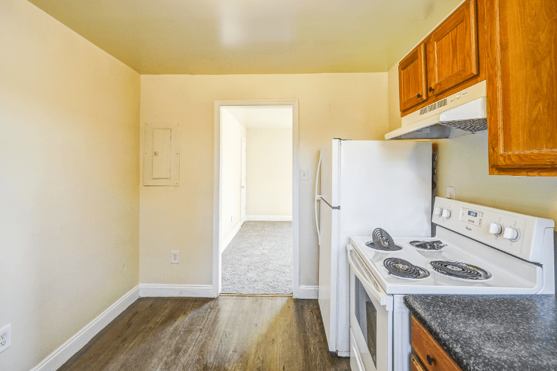 Richmond Apartment: 2104 Phaup St