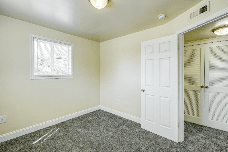 Richmond Apartment: 2104 Phaup St