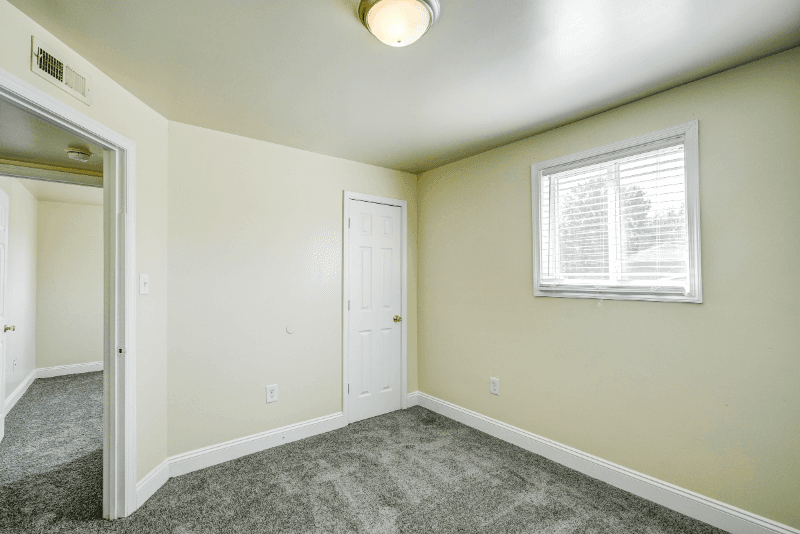 Richmond Apartment: 2104 Phaup St