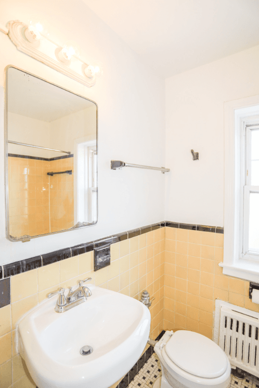 Evanston Apartment: 1217 Harvard Terrace
