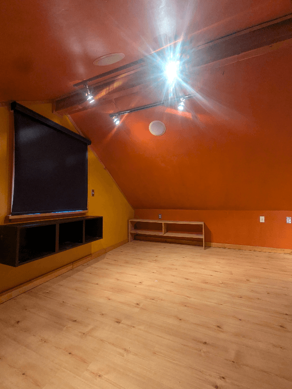 Homer Multiplex: 4840-4880 Diamond Creek Place