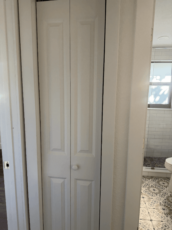 Largo House: 3000 Karen Ave
