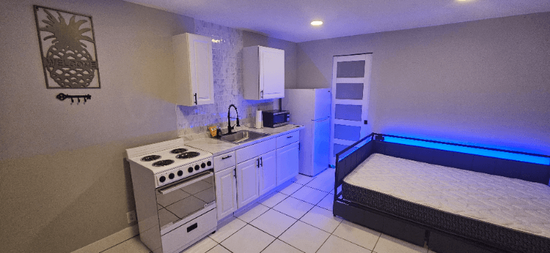 Riviera beach House: 1448 w 31st